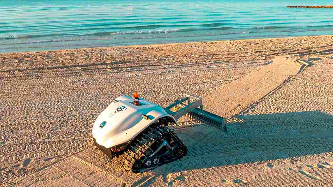 This robot sifts sand for the tiny plastics that humans miss on Red Sea beach