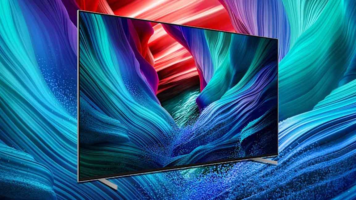 What makes this massive TV set worth $30,000? What makes this massive TV set worth $30,000?
