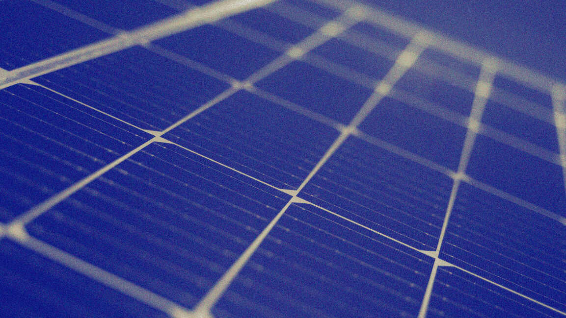 Abu Dhabi to boost solar capacity nearly 20-fold by 2030, says EWEC